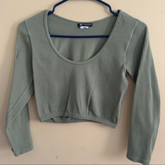 Zara Seamless Contour Ribbed Long Sleeve Cropped Top - Picture 2 of 5